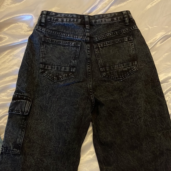 SHEIN cargo Jean pants. - Picture 4 of 5